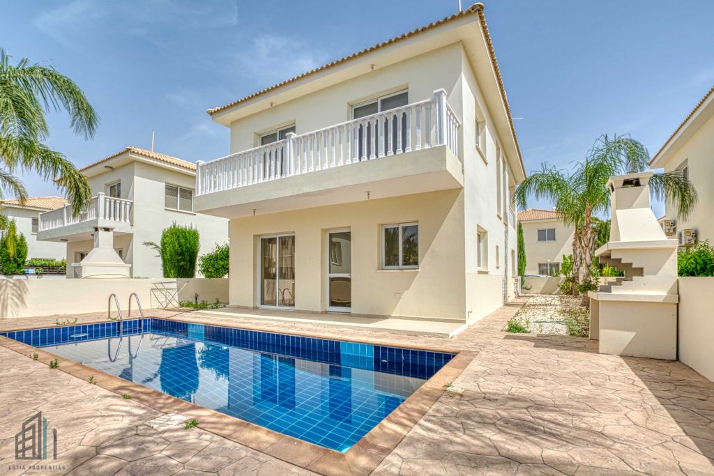 ER105 – 3 Bedroomed Villa in Ayia Napa with Title Deeds