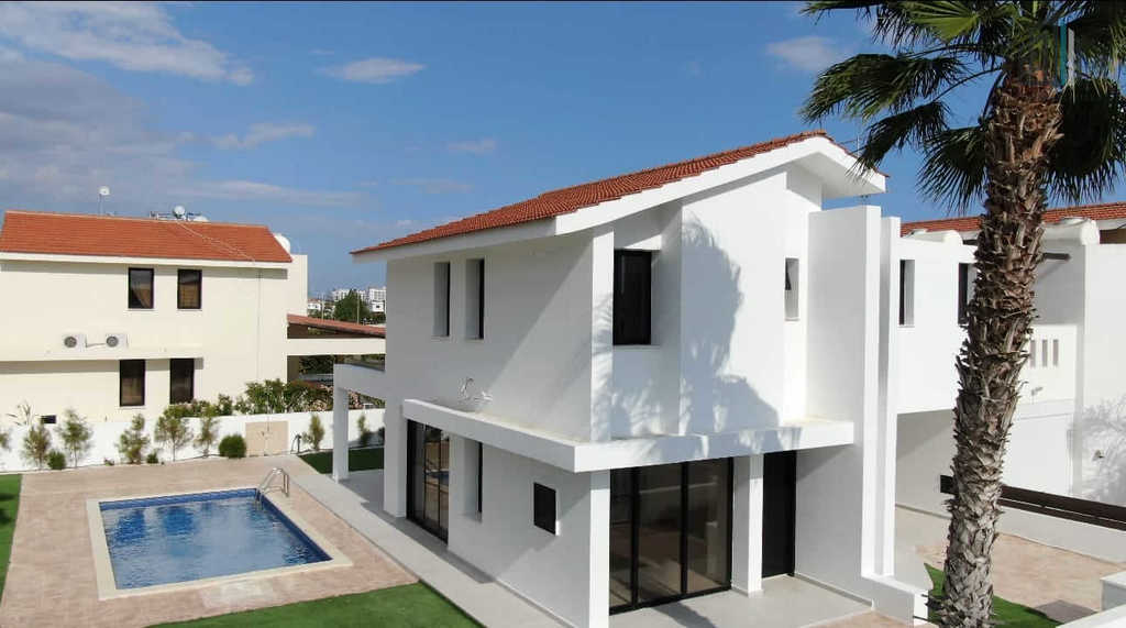 YH1135: 4 Bedroom Villa, Dekeleia