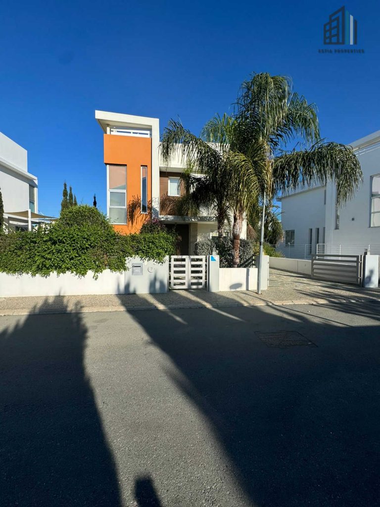 ER781: 2 Bedroom Villa, Protaras